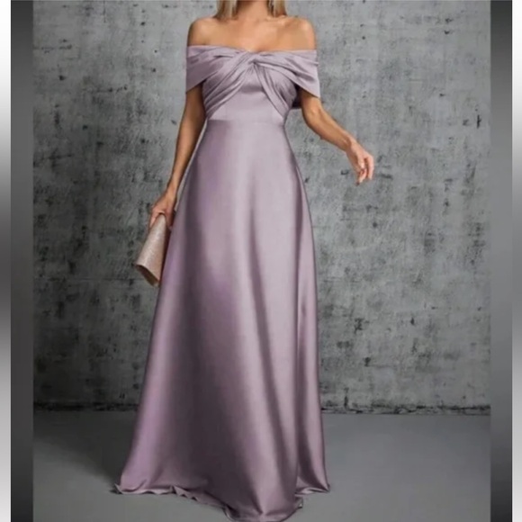 Luxe mauve purple off shoulder party formal evening satin gown dress - Picture 3 of 16